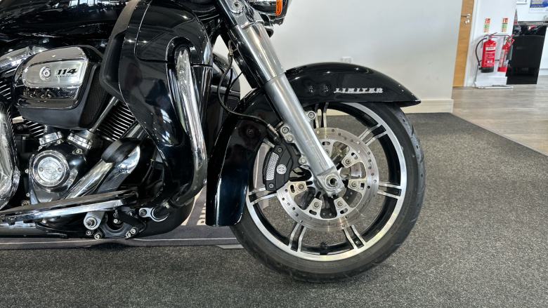 Harley-Davidson Touring Electra Glide FLHTK Vivid Black (21MY)